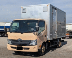 HINO  DUTRO  BOXBODY  TRUCK  2017