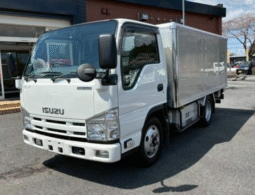 ISUZU  ELF  2013