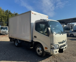 HINO  DUTRO  BOXBODY  TRUCK  2017