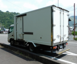 TOYOTA  DYNA  2012