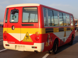 MITSUBISHI  FUSO  ROSA  2005