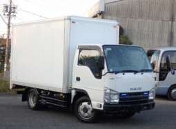 ISUZU  ELF  2013