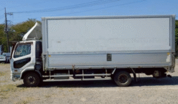 MITSUBISHI  FUSO  FIGHTER  2013