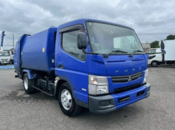 MITSUBISHI CANTER 2015