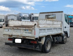 MITSUBISHI  FUSO  CANTER  2015