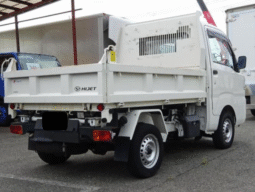 DAIHATSU  HIJET  2020