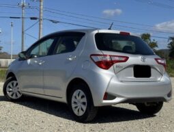 TOYOTA  VITZ  2017