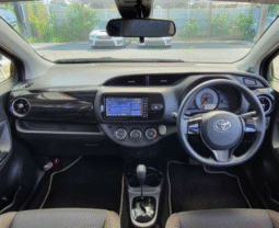 TOYOTA  VITZ  2017