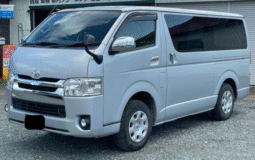 TOYOTA HIACE VAN 2015