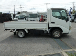 TOYOTA  DYNA  CRANE  TRUCK  2005
