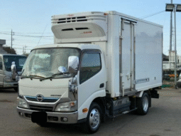 HINO  DUTRO  REFRIGERATED  TRUCK  2015