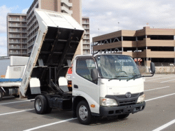 HINO DUTRO  DUMP  TRUCK  2011