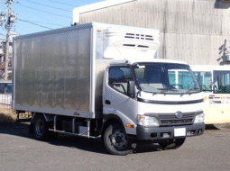 HINO  DUTRO  REFRIGERATED  TRUCK  2010