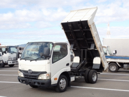 HINO DUTRO  DUMP  TRUCK  2011