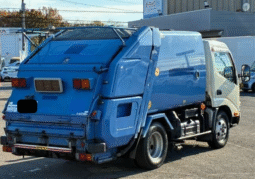 HINO  DUTRO  GARBAGE  TRUCK  2013