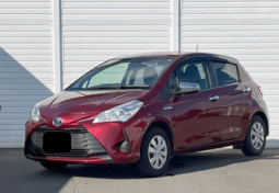 TOYOTA  VITZ  2017