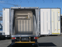 
										ISUZU  ELF  REFRIGERATED  TRUCK  2019 full									