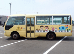 
										TOYOTA  COASTER  CHILDREN  BUS  2010 full									