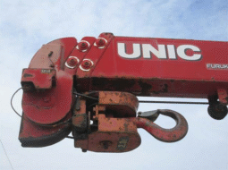 ISUZU  ELF  CRANE  TRUCK  2004