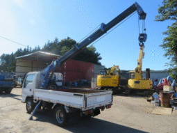 ISUZU  ELF  CRANE  TRUCK  2006