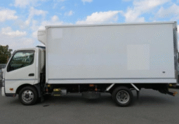 HINO  DUTRO  REFRIGERATED  TRUCK  2018