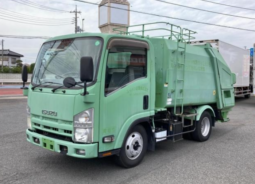 ISUZU ELF GARBAGE TRUCK 2013