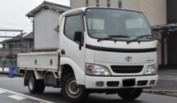 TOYOTA DYNA FLATBODY TRUCK 2006