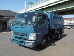 MITSUBISHI CANTER TRUCK 2015