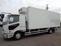 MITSUBISHI  FUSO  FIGHTER  REFRIGERATED  TRUCK  2015