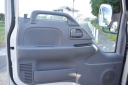 ISUZU  ELF  BOXBODY  TRUCK  2005