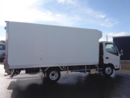 HINO  DUTRO  REFRIGERATED  TRUCK  2017