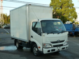 TOYOTA DYNA TRUCK 2012