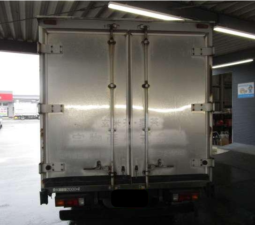 MITSUBISHI  CANTER  BOXBODY  TRUCK  2006