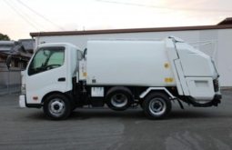 HINO DUTRO GARBAGE TRUCK 2013