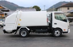 HINO DUTRO GARBAGE TRUCK 2013