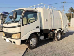 TOYOTA DYNA GARBAGE TRUCK 2006
