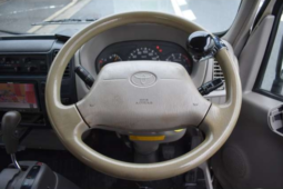 TOYOTA DYNA FLATBODY TRUCK 2006