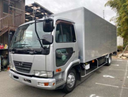 NISSAN  CONDOR  BOXBODY  TRUCK  2006