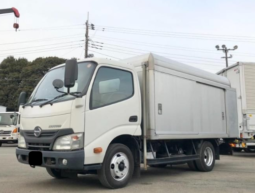 HINO  DUTRO  BOXBODY  TRUCK  2013