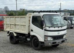 HINO  DUTRO  DUMP  TRUCK  2003
