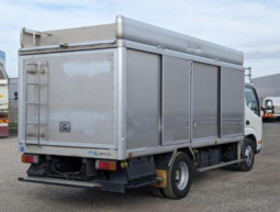 HINO  DUTRO  BOXBODY  TRUCK  2014