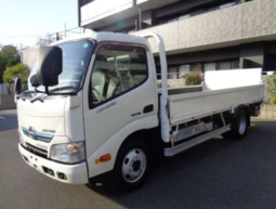 HINO DUTRO TRUCK 2011