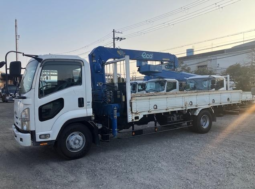 ISUZU  FORWARD  CRANE  TRUCK  2008