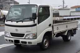 TOYOTA DYNA FLATBODY TRUCK 2006