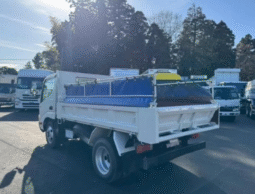 HINO  DUTRO  DUMP  TRUCK  2012