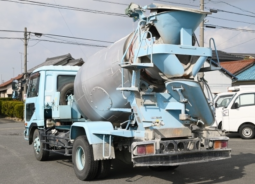 NISSAN  CONDOR  CONCRETE PUMPING  TRUCK  2011