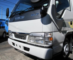 ISUZU ELF  BOXBODY  TRUCK  2002