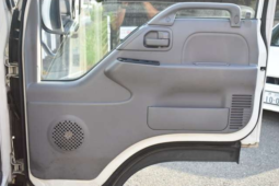 ISUZU  ELF  BOXBODY  TRUCK  2005