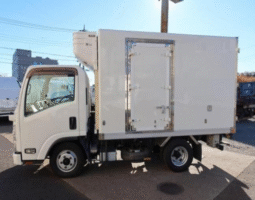 
										ISUZU  ELF  REFRIGERATED  TRUCK  2015 full									