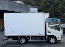 HINO DUTRO TRUCK 2015